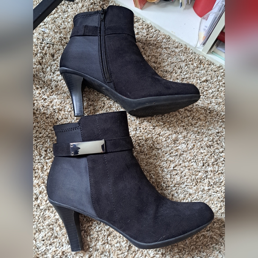 Kelly & Katie Black Buckle Heeled Booties Size 10